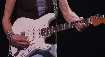 Jeff Beck's White Stratocaster (main guitar)